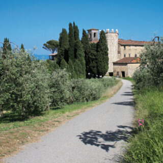 Castello di Vinacciano - Visit Serravalle